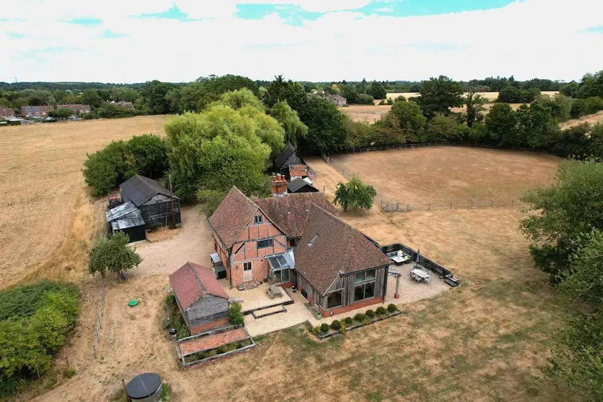 Carpenters Farmhouse, Sherfield On Loddon, RG27