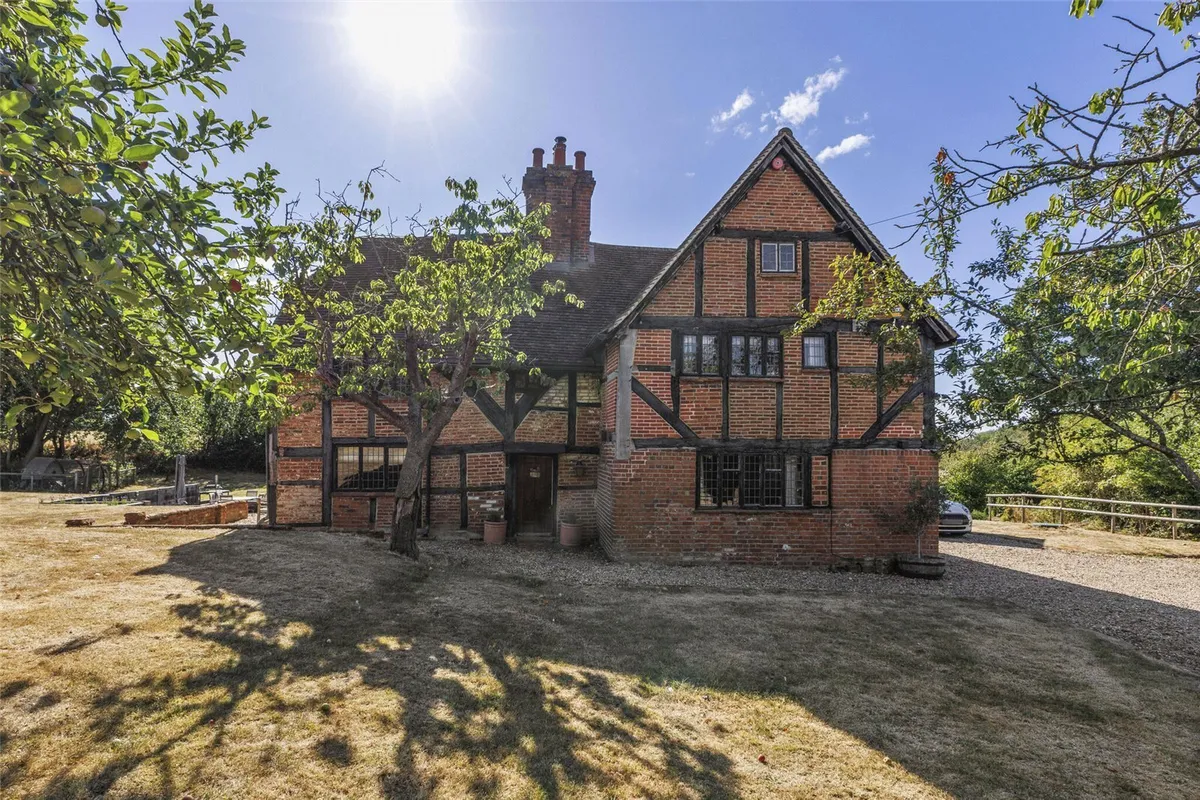 Carpenters Farmhouse, Sherfield On Loddon, RG27
