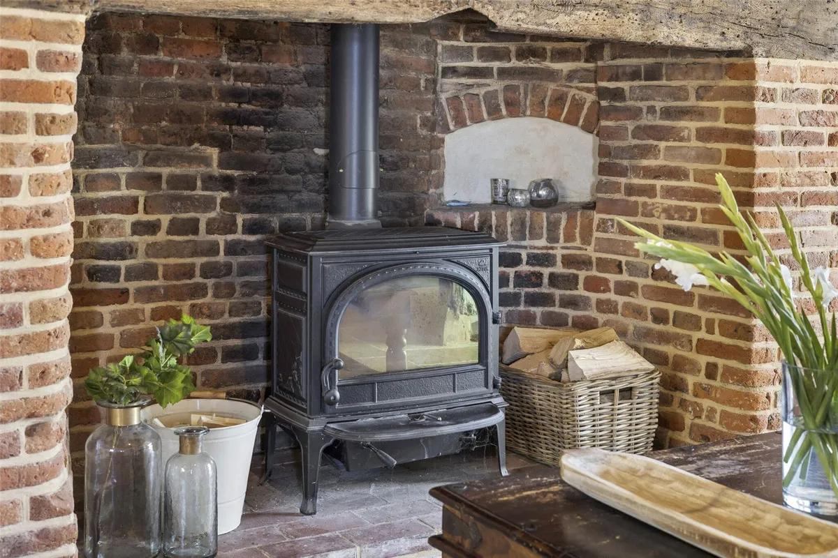 Carpenters Farmhouse, Sherfield On Loddon, RG27
