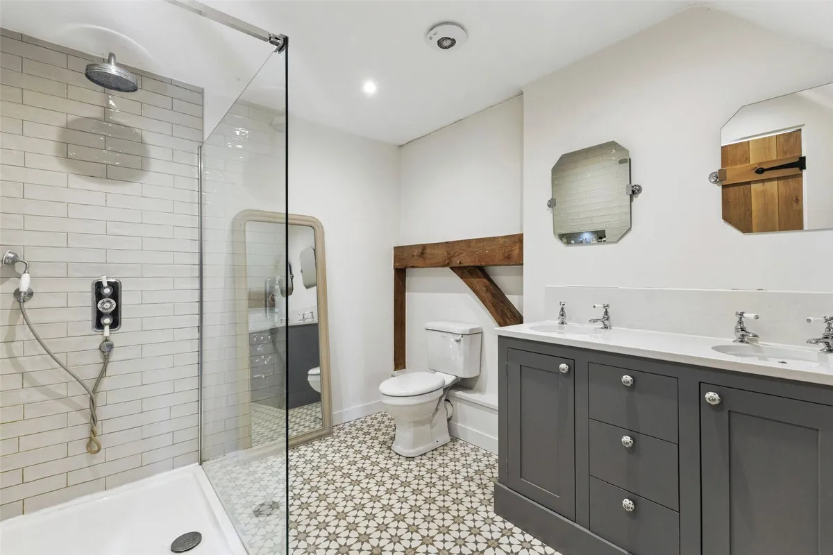 Carpenters Farmhouse, Sherfield On Loddon, RG27