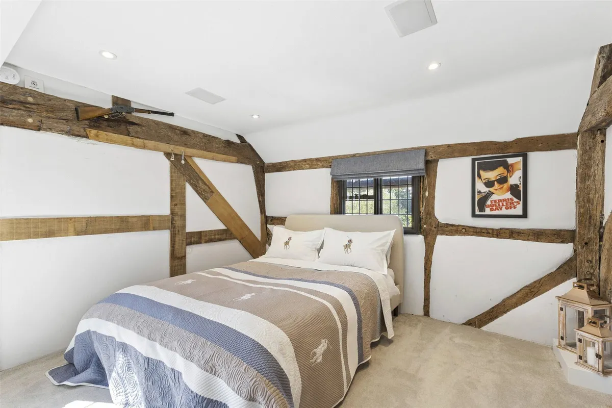 Carpenters Farmhouse, Sherfield On Loddon, RG27