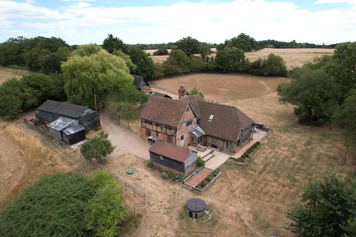 Carpenters Farmhouse, Sherfield On Loddon, RG27