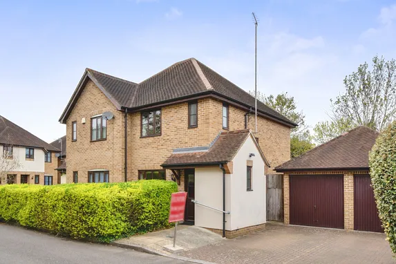 Pearson Close, High Barnet, EN5