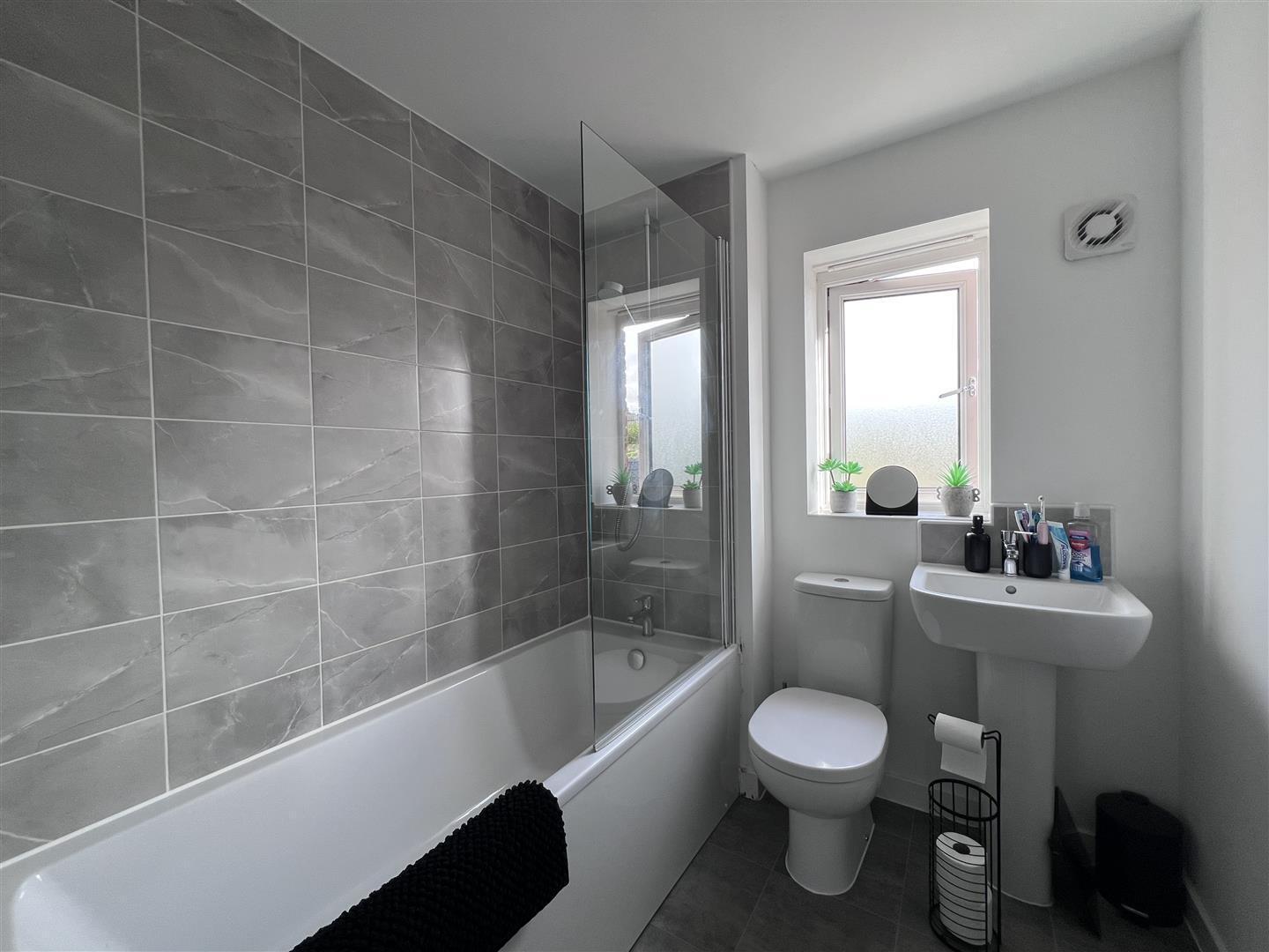 Hexham Street, Towcester Image 7