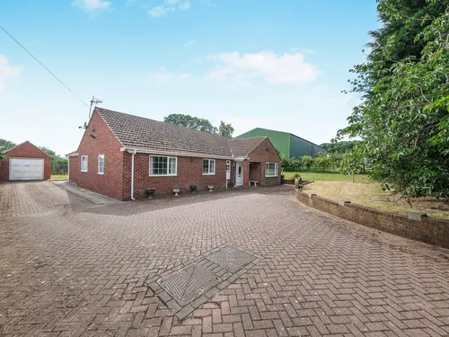 Glasshouse Lane, New Whittington, Chesterfieldphoto