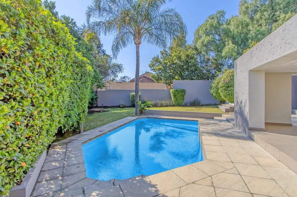 South Africa, Gauteng, Fourways Gardens