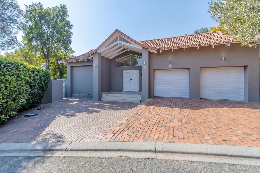 South Africa, Gauteng, Fourways Gardens