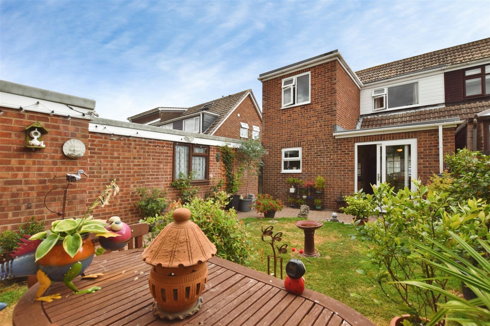 St. Marys Drive, Thorngumbald Image 23