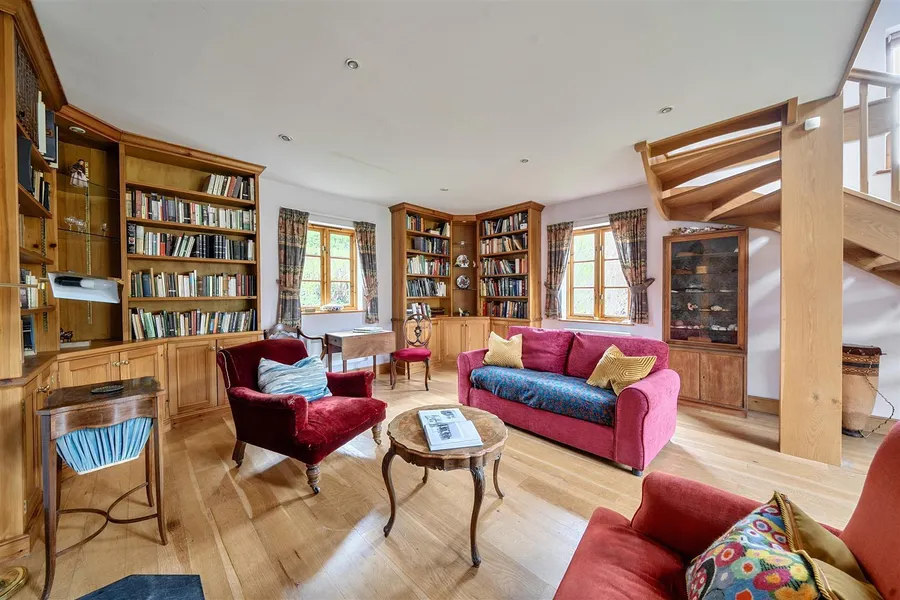 Property Image 4