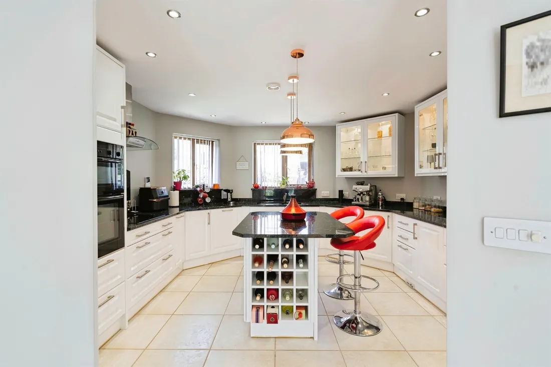 Property photo 10