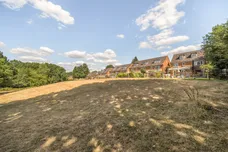Newbery Close, Caterham, CR3 photo 21