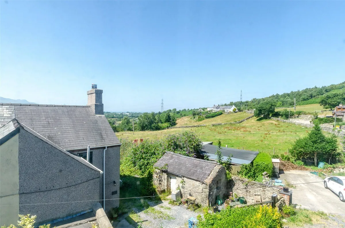 Sea View Terrace, Rhiwlas Road, Talysarn, Caernarfon, LL54