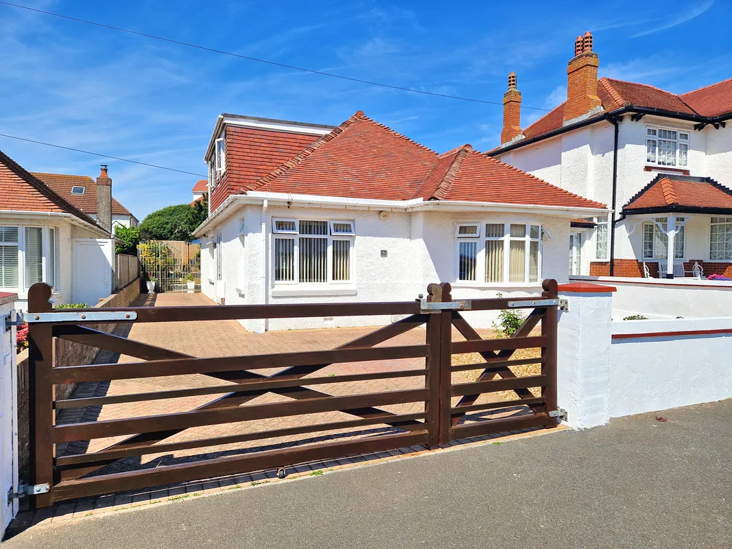 SEVERN ROAD, PORTHCAWL, CF36 3LW