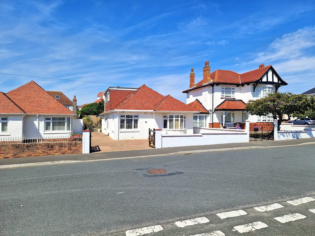 SEVERN ROAD, PORTHCAWL, CF36 3LW
