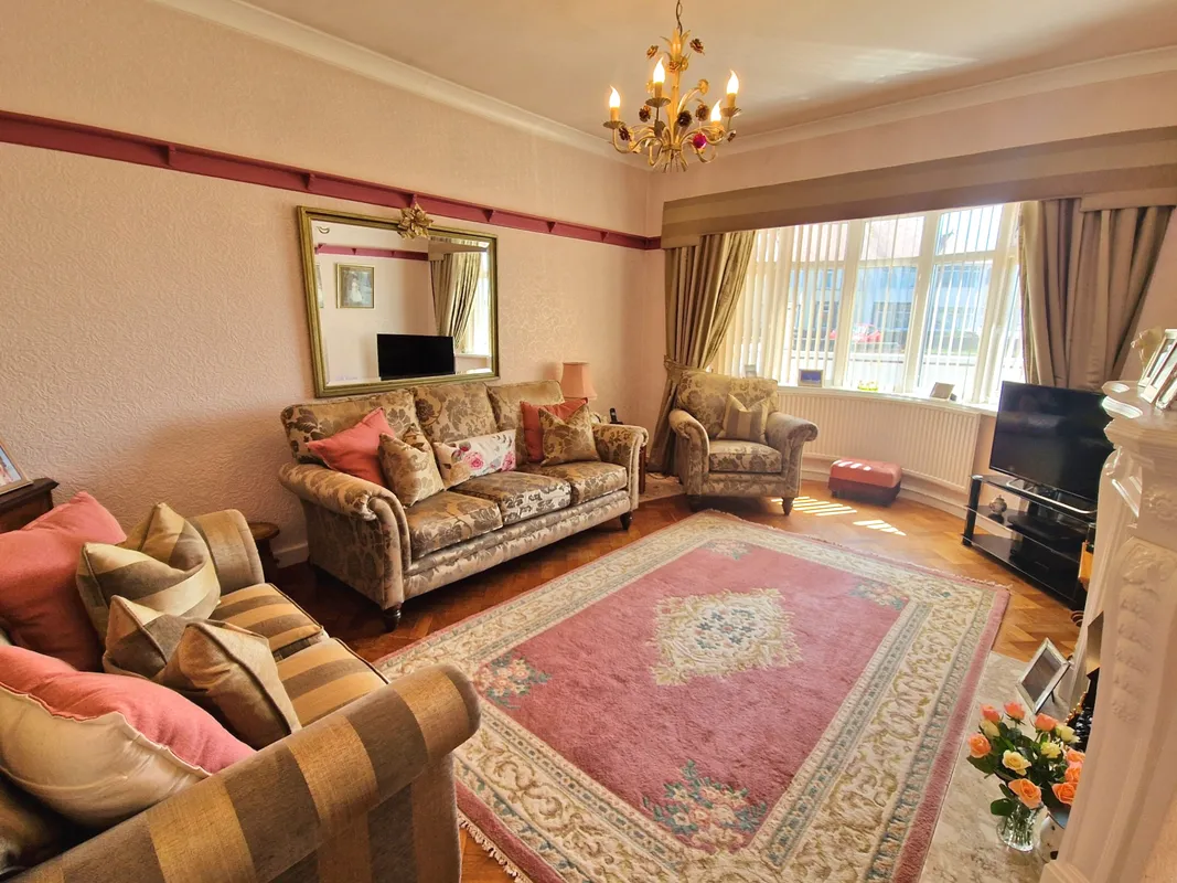 SEVERN ROAD, PORTHCAWL, CF36 3LW