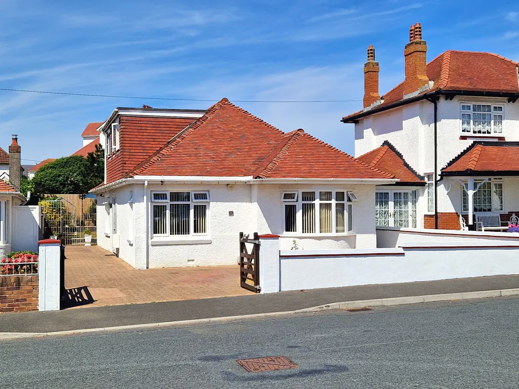 SEVERN ROAD, PORTHCAWL, CF36 3LW