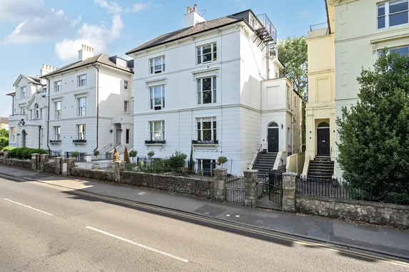 Clarence Road Windsor SL4