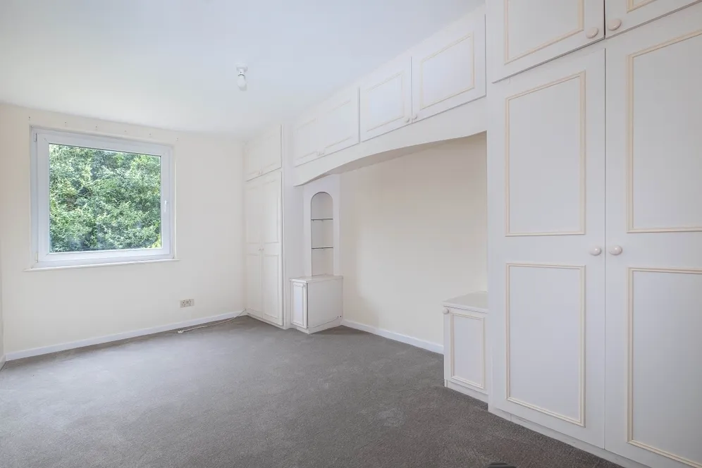 Ewell Road Surbiton KT6 photo 2