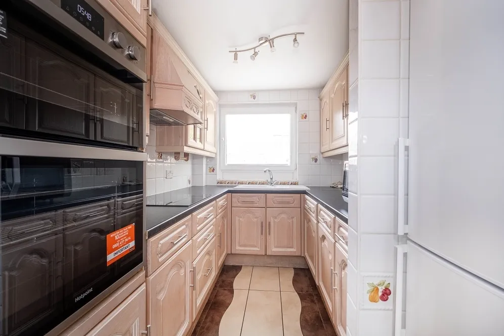 Ewell Road Surbiton KT6 photo 8