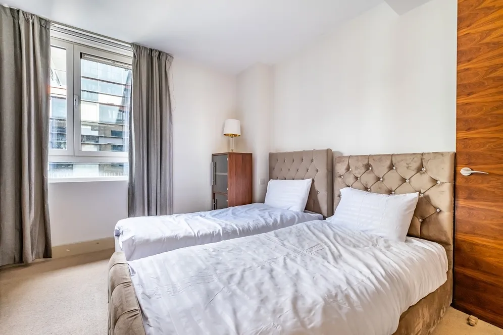 Praed Street Paddington W2 photo 9