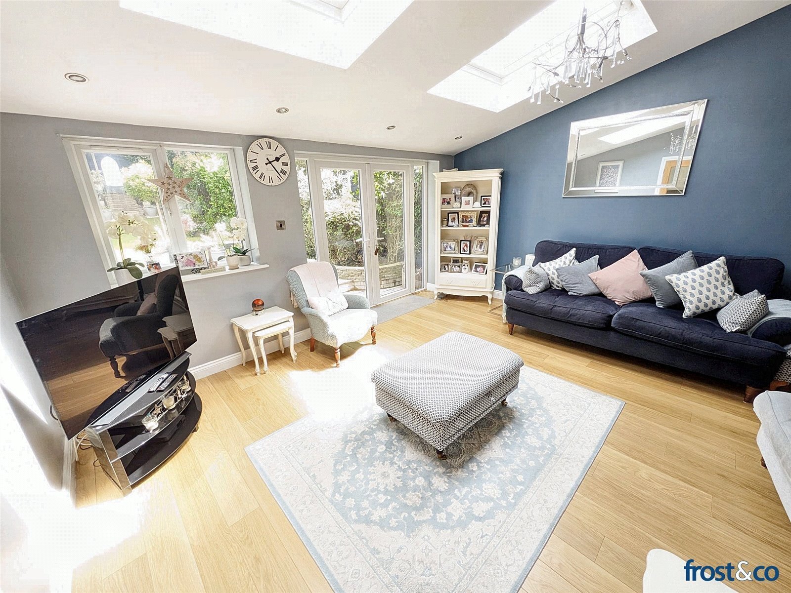 Worthington Crescent, Whitecliff, Poole, Dorset, BH14 Image 7