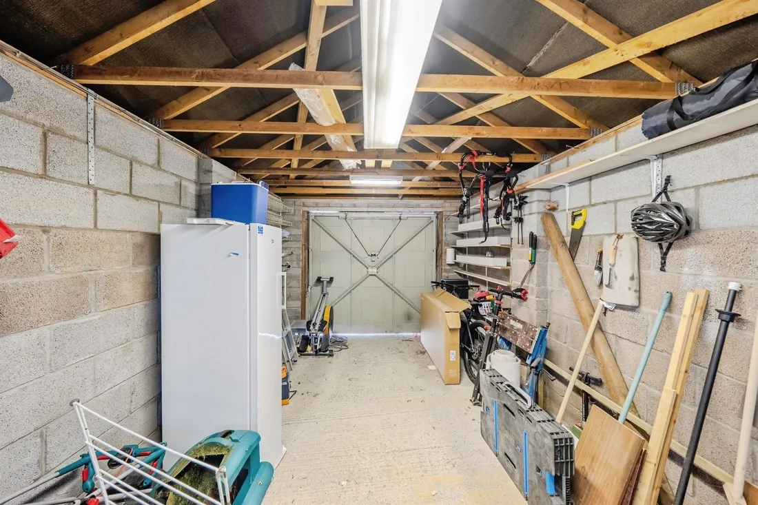 Property photo 31