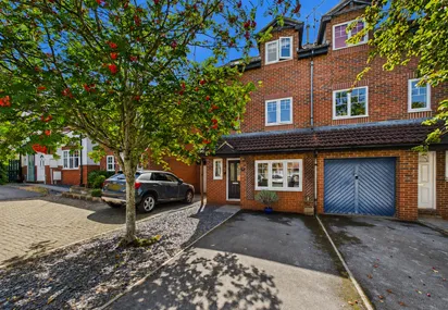 St. Annes Close, St. George, Bristol