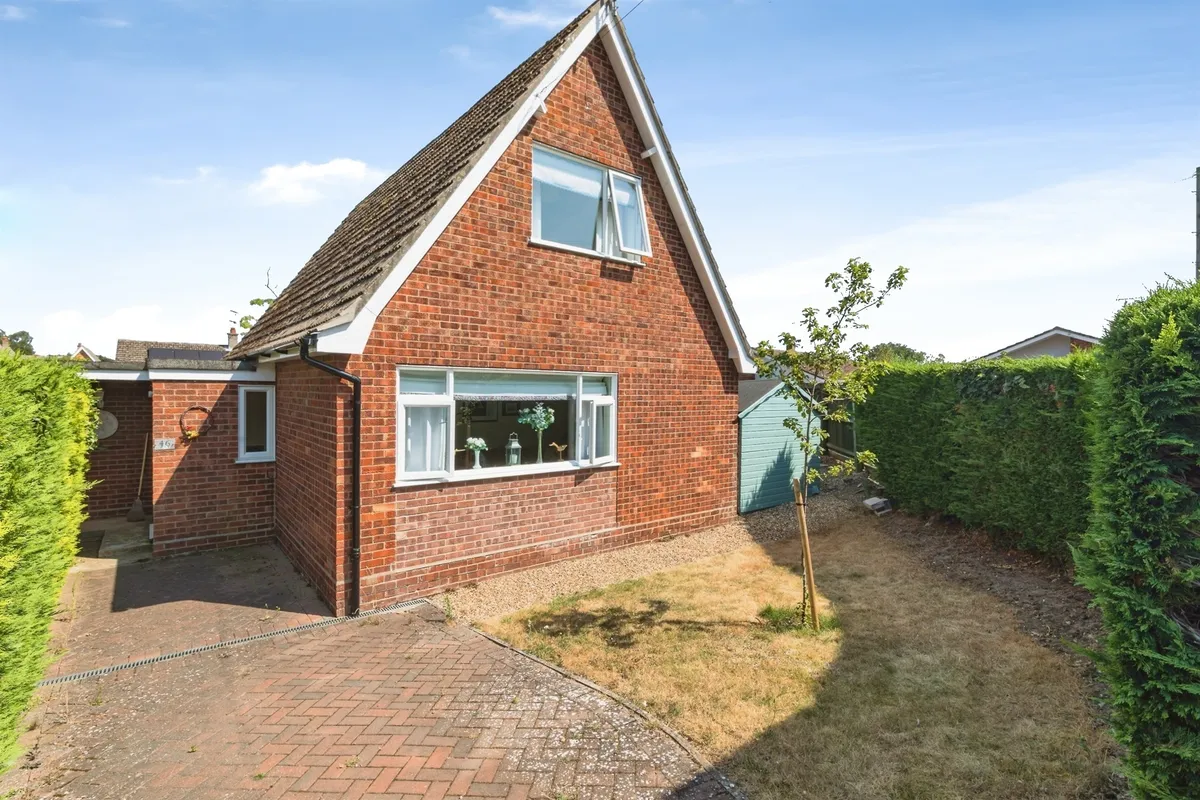 Lockhart Road, Ellingham, Bungay