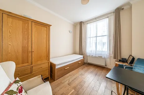 Cumberland Street London SW1V
