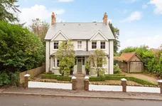 Tilford Road Hindhead GU26 photo 1