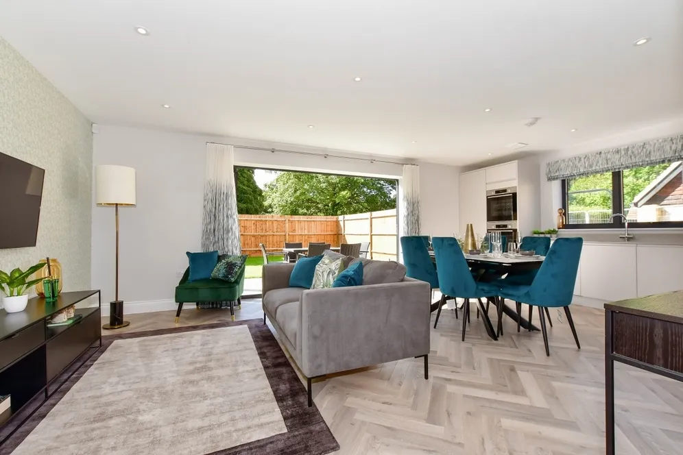 Manor Lane Longfield DA3 photo 3