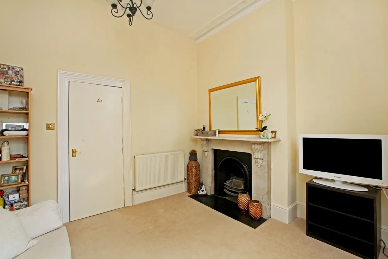 Westcroft Square London W6 photo 3