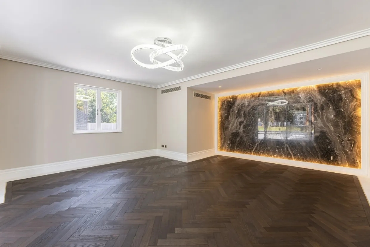 Clamp Hill Stanmore HA7 photo 5