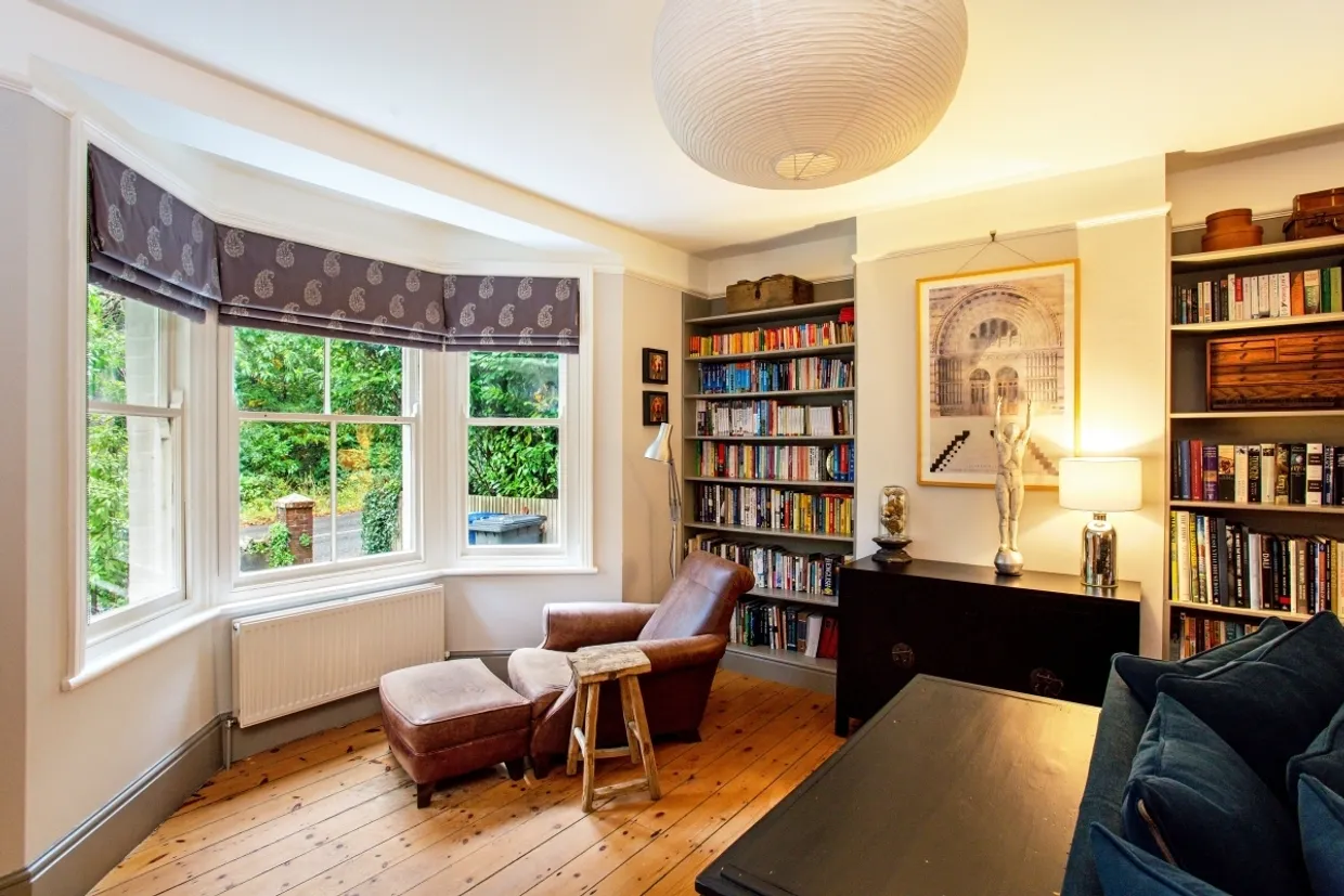 Tilford Road Hindhead GU26 photo 5