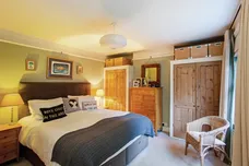 Tilford Road Hindhead GU26 photo 8