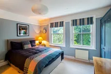 Tilford Road Hindhead GU26 photo 9