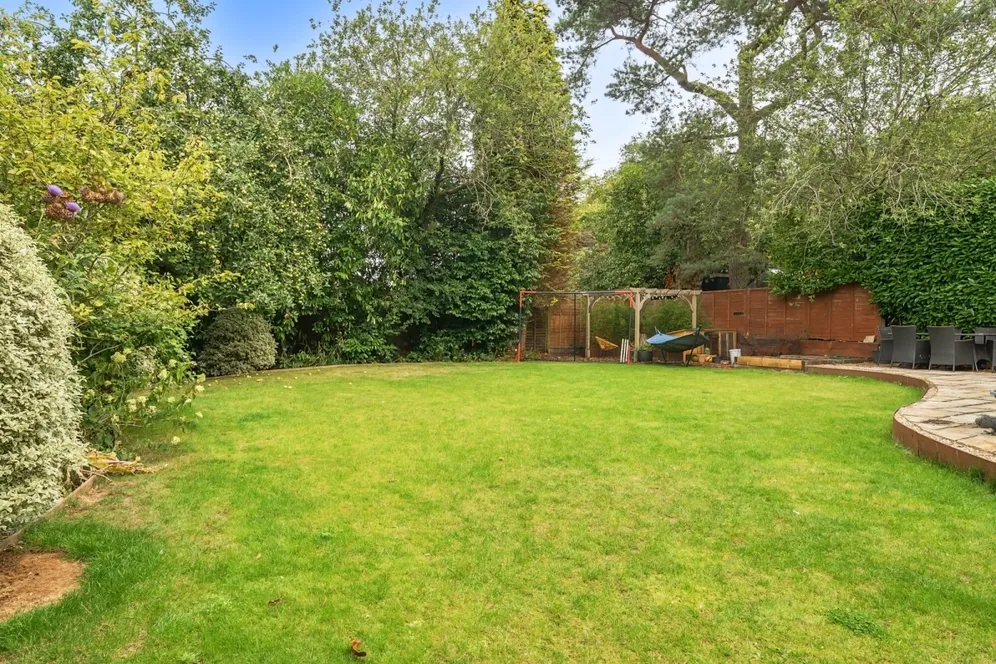 Chilcrofts Road Kingsley Green GU27 photo 14
