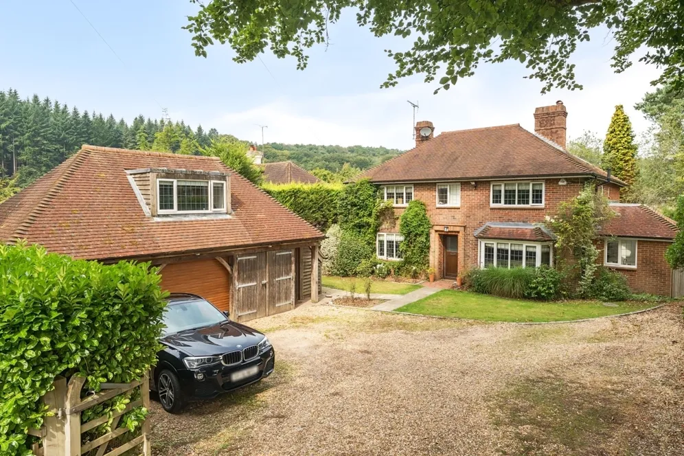 Chilcrofts Road Kingsley Green GU27 photo 15