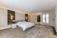 Clamp Hill Stanmore HA7 photo 13