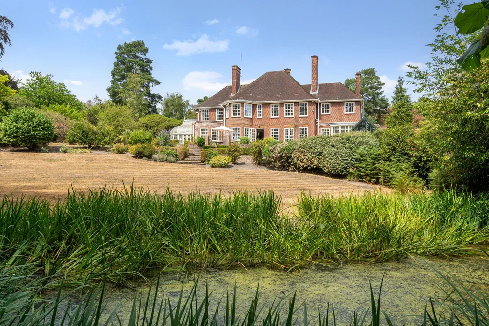 Hatton Hill, Windlesham, GU20 photo 2
