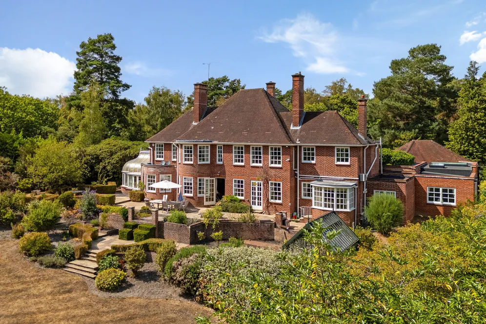 Hatton Hill, Windlesham, GU20 photo 3