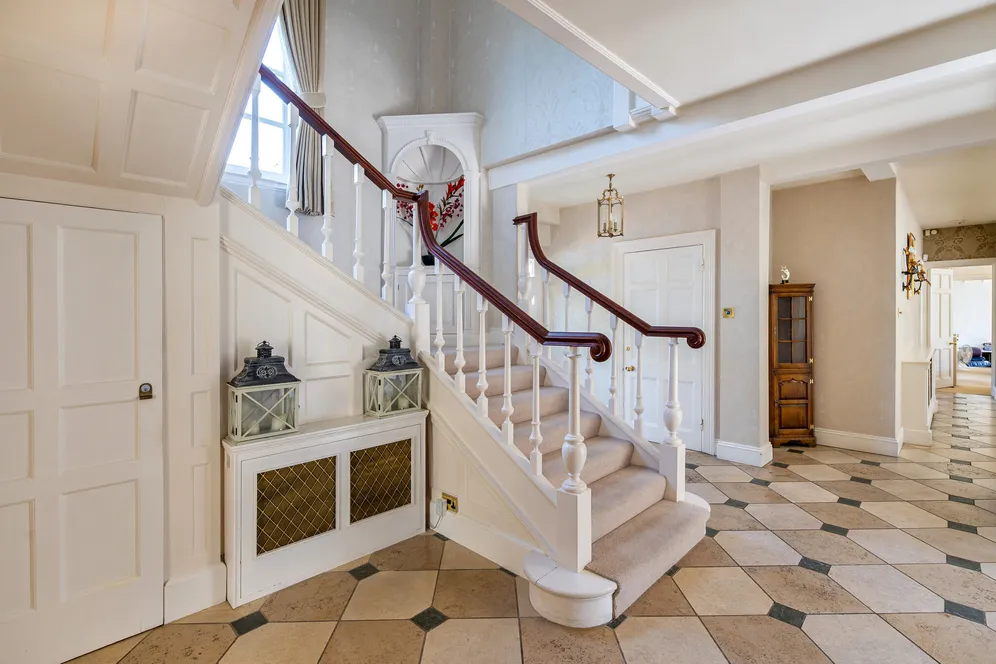Hatton Hill, Windlesham, GU20 photo 12