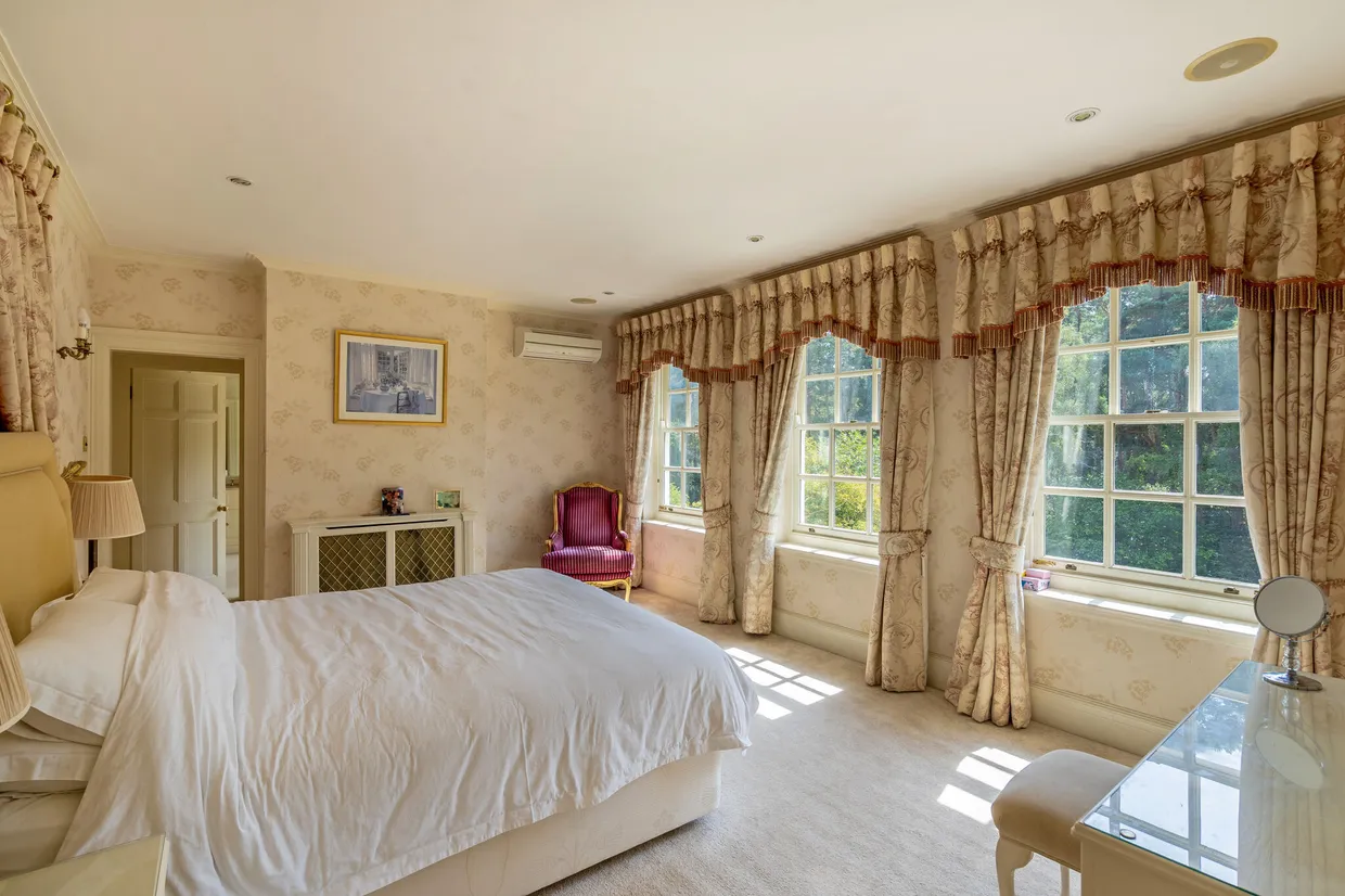 Hatton Hill, Windlesham, GU20 photo 13