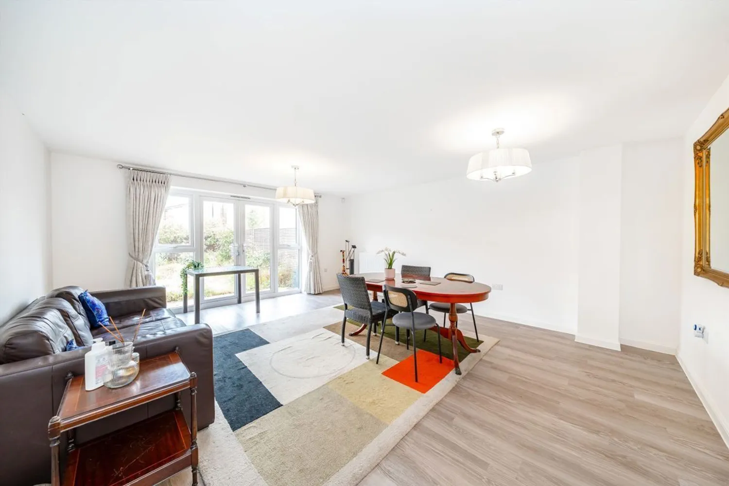 Bell Farm Way, Walton-On-Thames, KT12 photo 2