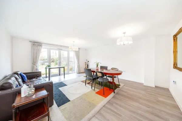 Bell Farm Way, Walton-On-Thames, KT12 photo 2