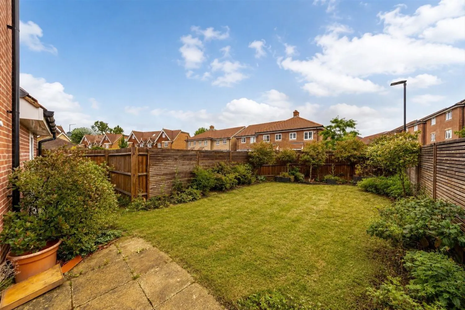 Bell Farm Way, Walton-On-Thames, KT12 photo 7