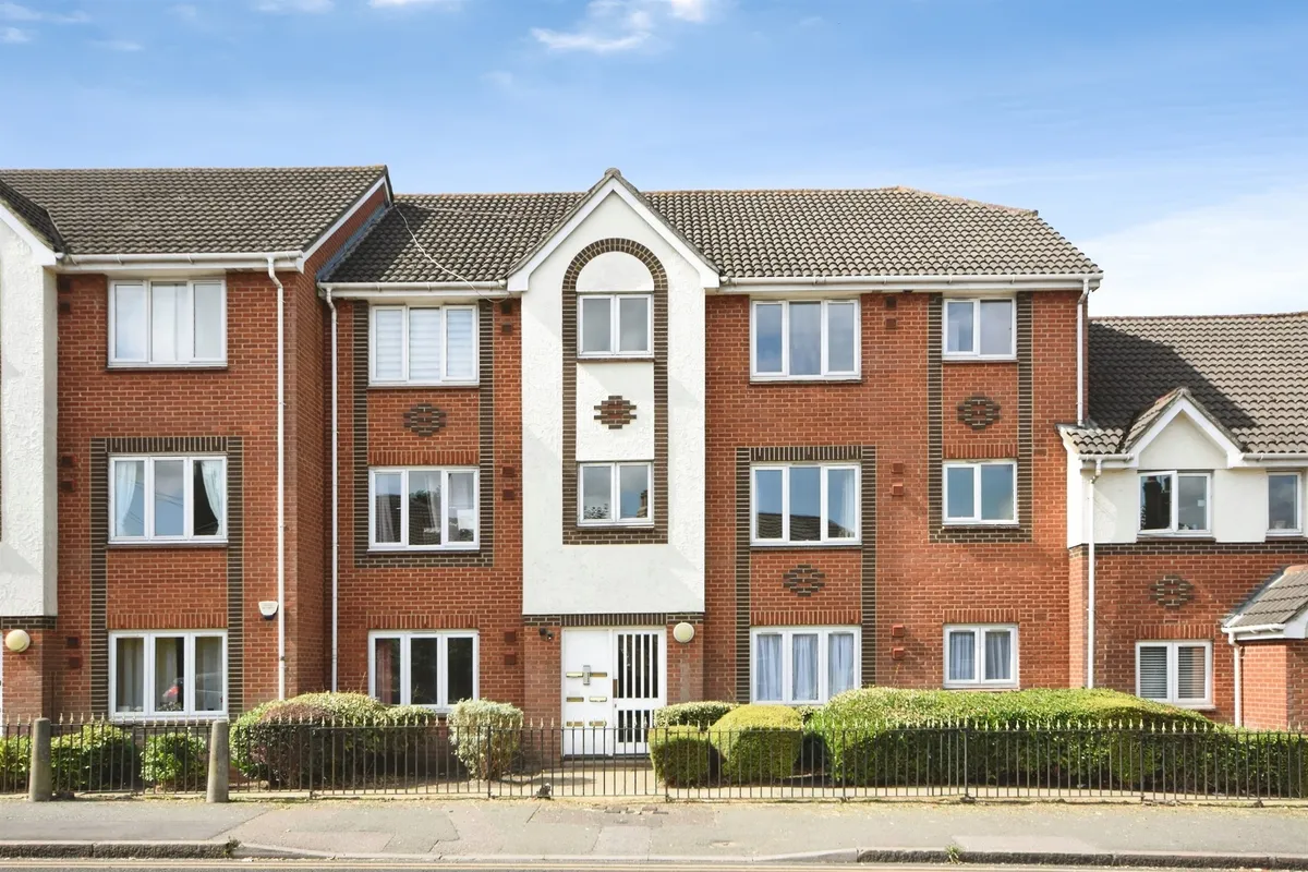 Ongar Road, Brentwood