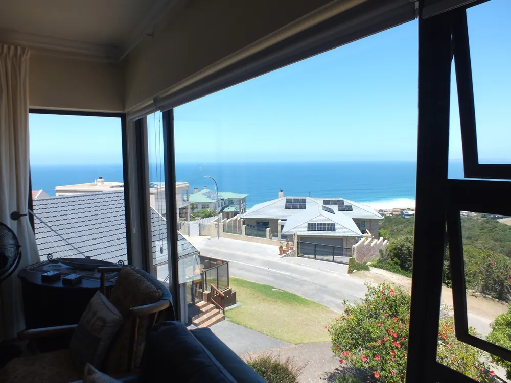 South Africa, Western Cape, Dana Bay, P. Mellifera Street, 21