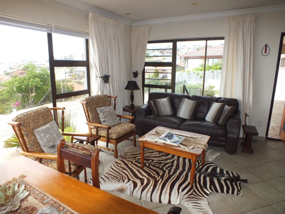South Africa, Western Cape, Dana Bay, P. Mellifera Street, 21