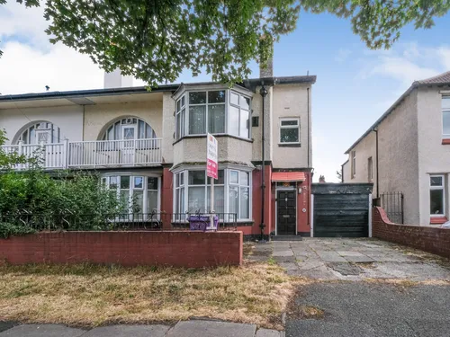 Queens Drive, Mossley Hill, Liverpoolphoto